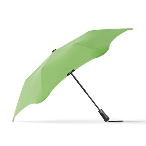 Collapsible BLUNT Umbrella Metro Meadow Green | the design gift shop