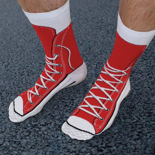 sneaker in socks