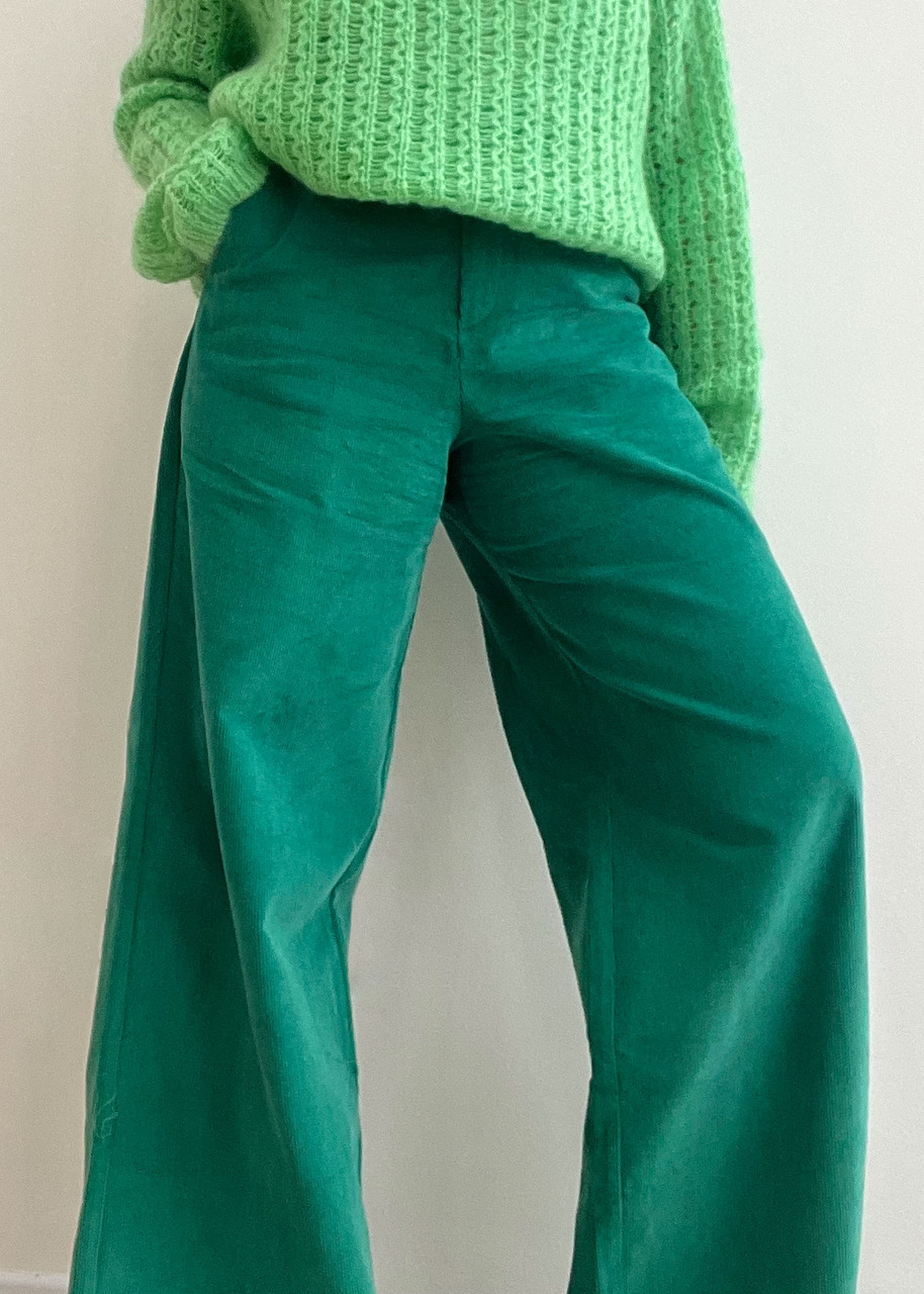 Corduroy green pants Nele organic cotton woman | Thinking MU