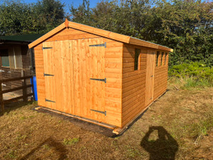 16x 10 apex 7ft double doors galvanised inged single door 4 windows