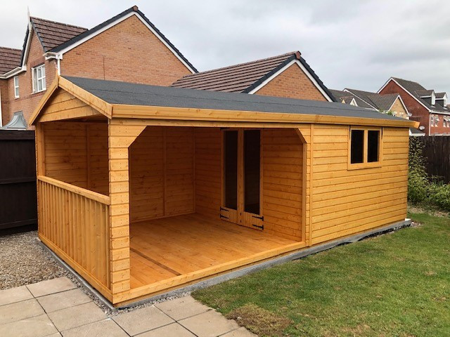 20x10 apex summerhouse/hot tub Combination partition double long