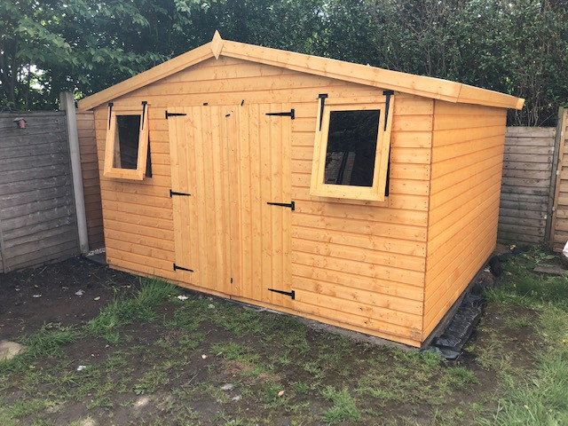12x10 apex double doors x2 single opening windows