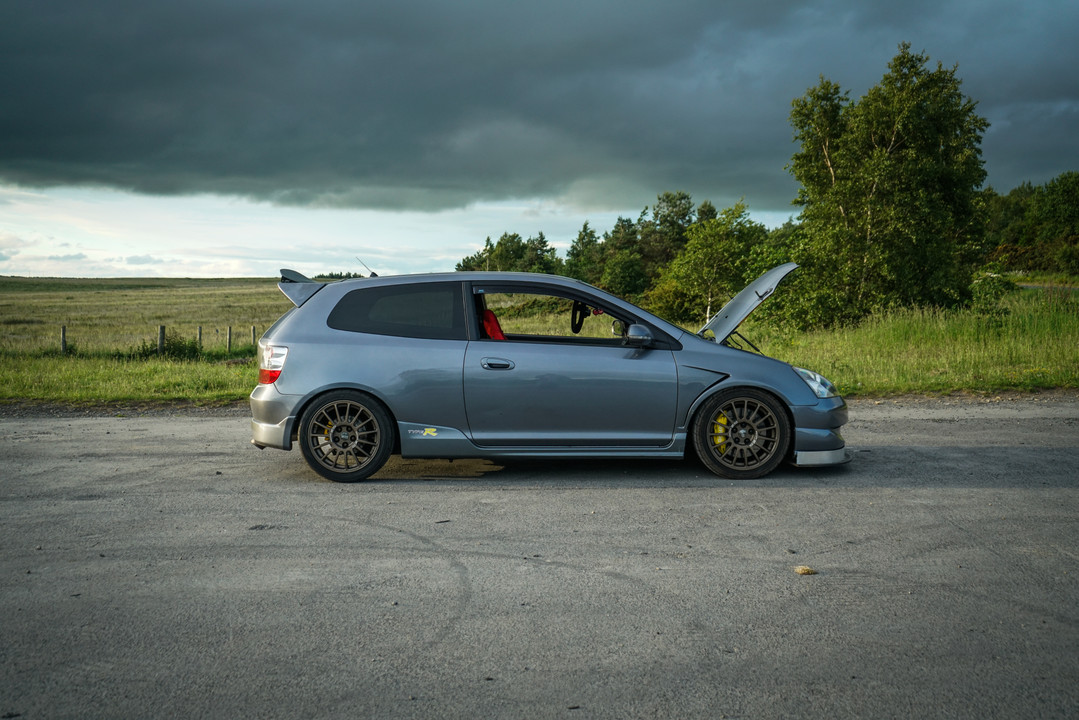 Nathan&rsquo;s grey Honda Civic Type R EP3 turbo build in side profile with the bonnet open