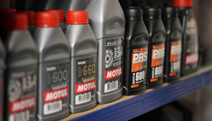 Brake Fluid Explained: Types, Boiling Points & When to Change It