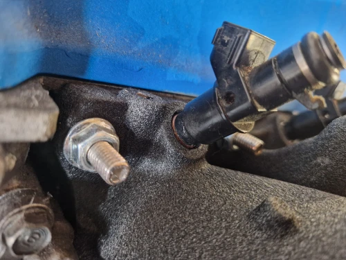 Exoracing M8x1.25x50 stainless manifold stud close up