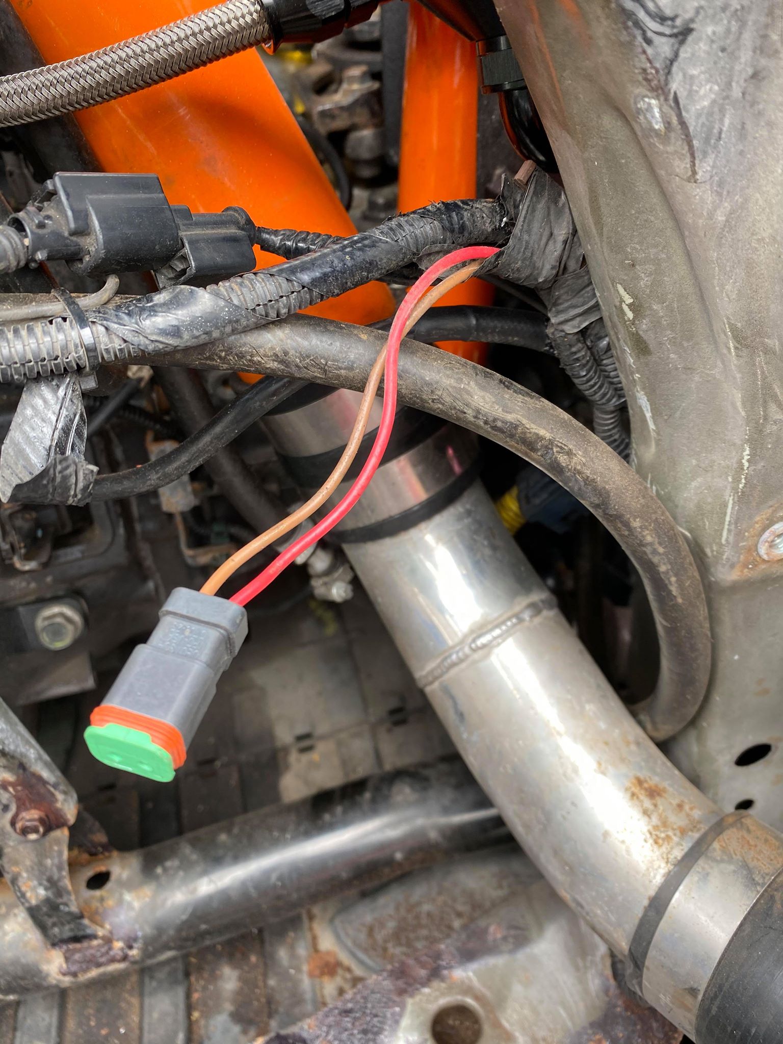 Waterproof connector used for the Honda Civic FN2 SPAL fan wiring