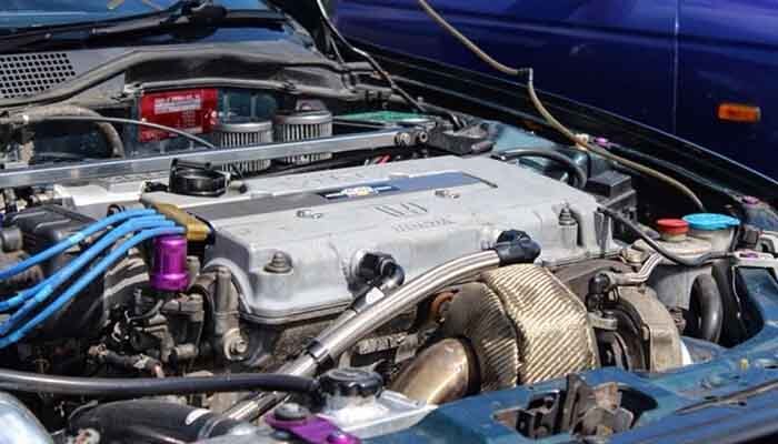 Turbo blanket fitted on a Honda Civic turbo setup