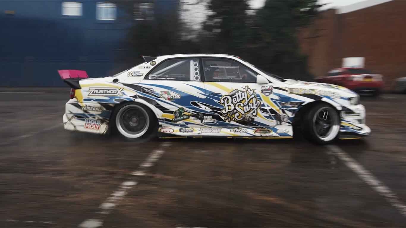 Martin Wonnacott's Toyota Chaser parked in the yard