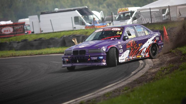 Matthew Roberts BMW E46