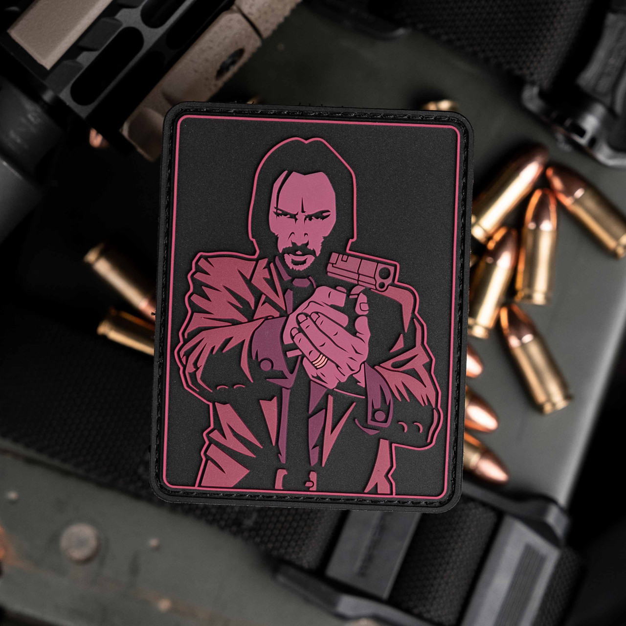 Parche Táctico Bordado John Wick - Fortis Fortuna Adiuvat (Blackout) 5x8cm - Velcro Hook
