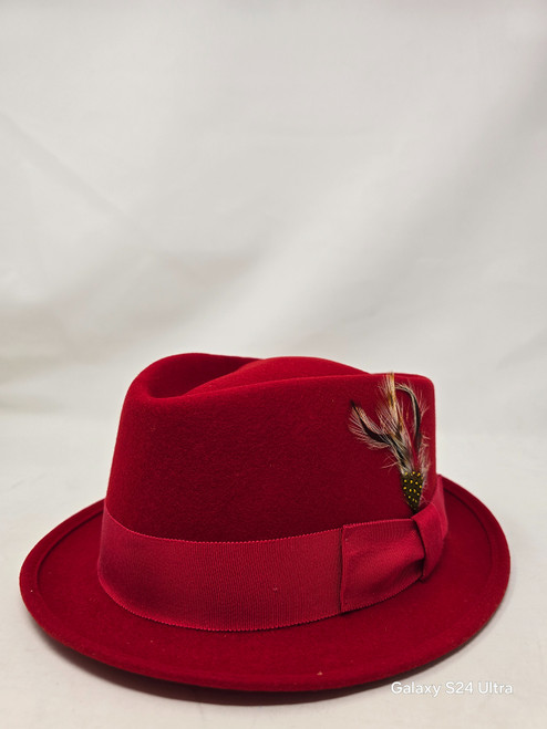 202602-100%WOOL DIAMOND RED