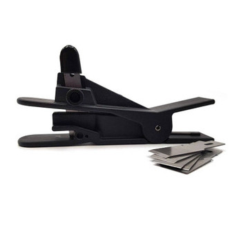 Microfluidic Tubing Cutter - Darwin Microfluidics