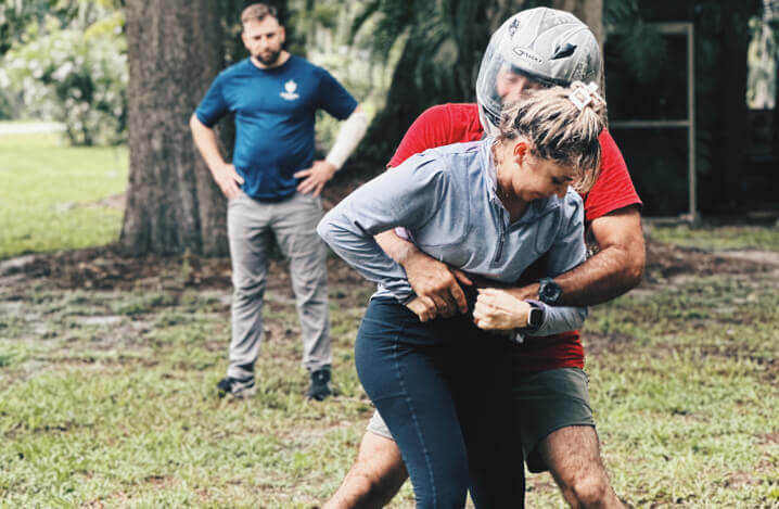 Scenario-Based Hand-to-Hand Defense