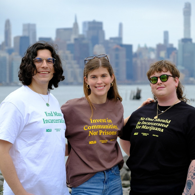 No One Should be Incarcerated for Marijuana Tee