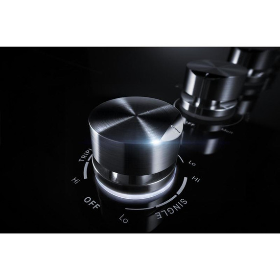 Jennair® 30"  Lustre Stainless Radiant Glass Cooktop with Halo-Effect Knobs JEC3430HS