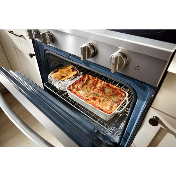 Whirlpool® 30-inch Smart Electric Range with Air Cooking Technology, WipeClean™ Coating, Steam/Self Cleaning, Rapid Preheat 5.3 CuFt Capacity YWFES7530RZ