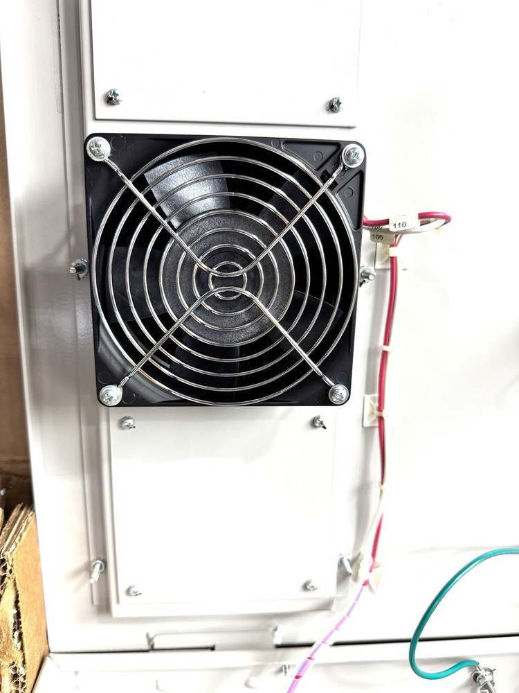 Yaskawa CIMR-P7U4037 Enclosed  HP60 VAC 480 NB15278158A P7 Drive