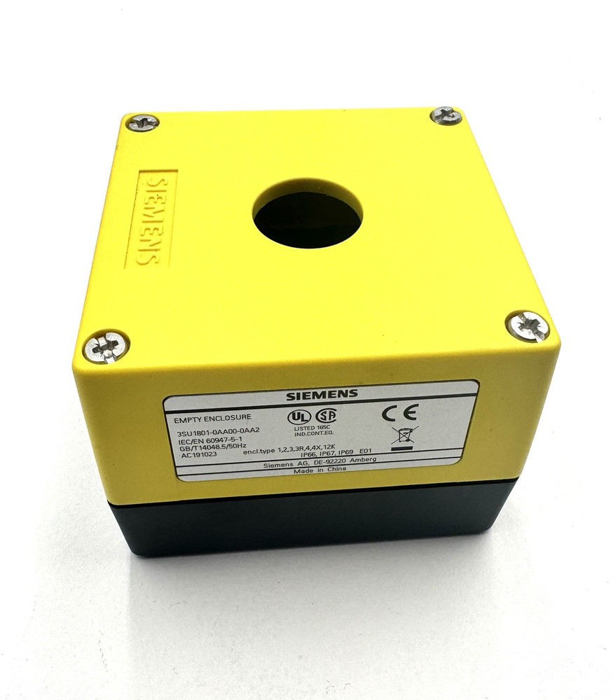 Siemens SU1801-0AA00-0AA2 Push Button Enclosure Yellow