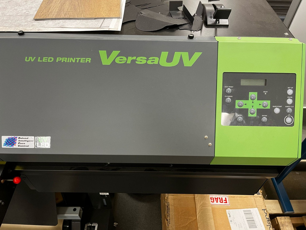 Roland VersaUV LEJ-640 64  Flatbed Hybrid UV-LED Printer Almost ever used.