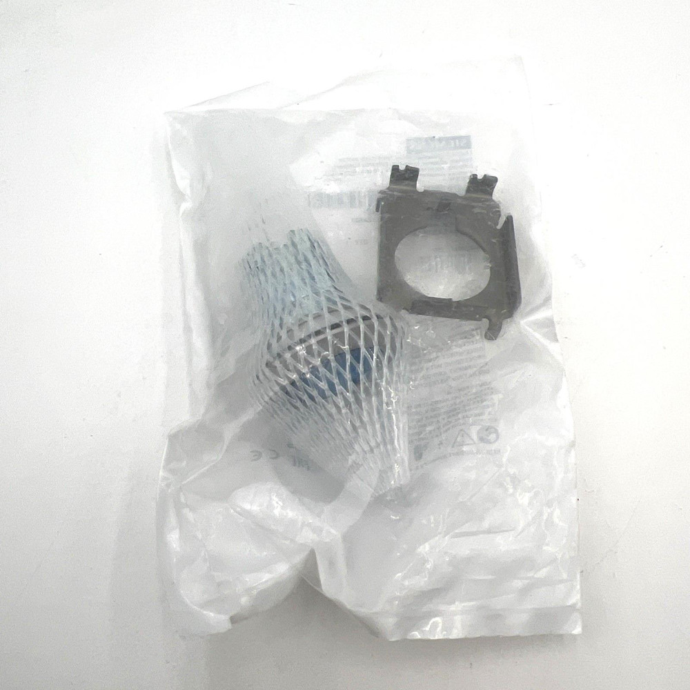 Siemens 3SU1061-0JB50-0AA0 Illuminated Pushbutton