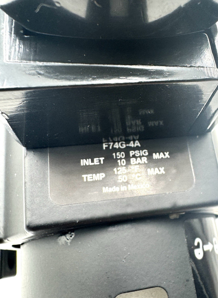 Dixon R74G-4R /F74G-4A/L7AM-4 Standard Regulator with Gauge