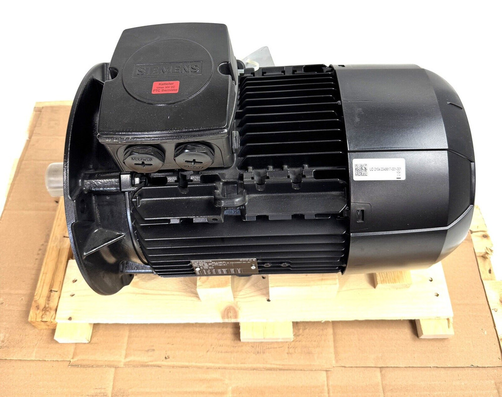 Siemens 1LE10031CB034FB4-Z Motor
