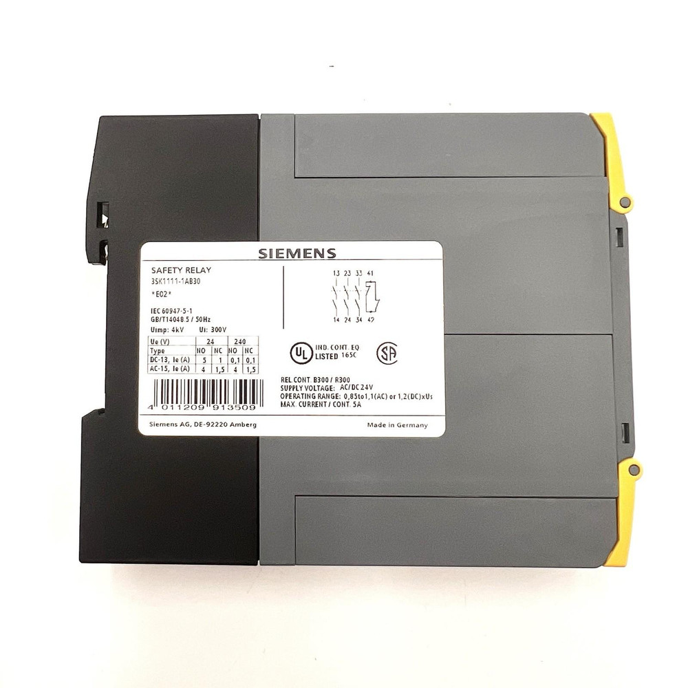 Siemens 3SK1111-1AB30 Safety Relay