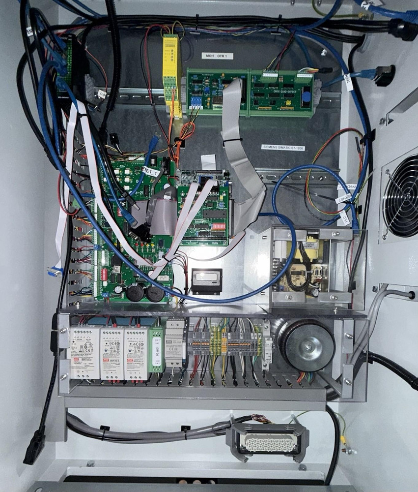 HIS KB-R3-P90-SS4-4X-USB Industrial Mount Monitor and Keyboard w/ Oryx Circuit Boards & Enclosure