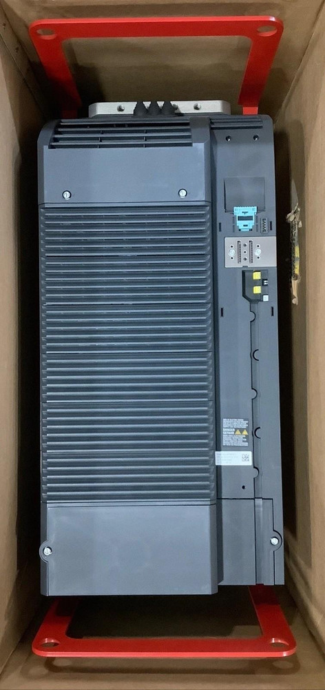 Siemens 6SL3210-1PE32-1UL0 110kW Sinamics PM240-2 480V Drive & Mounting Kit