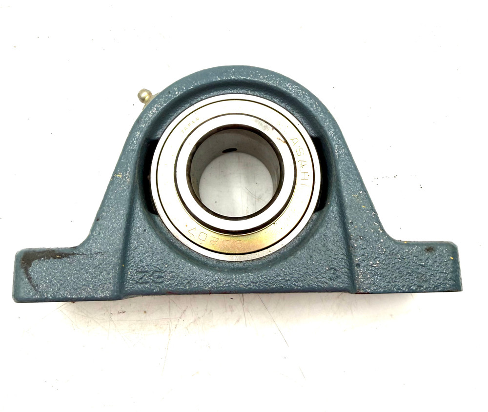 AMI UCP207-35MM Pillow Block