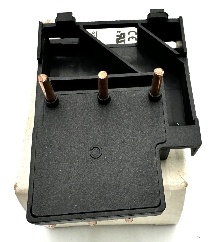 Allen Bradley 140M-C PEC23 Connecting Module