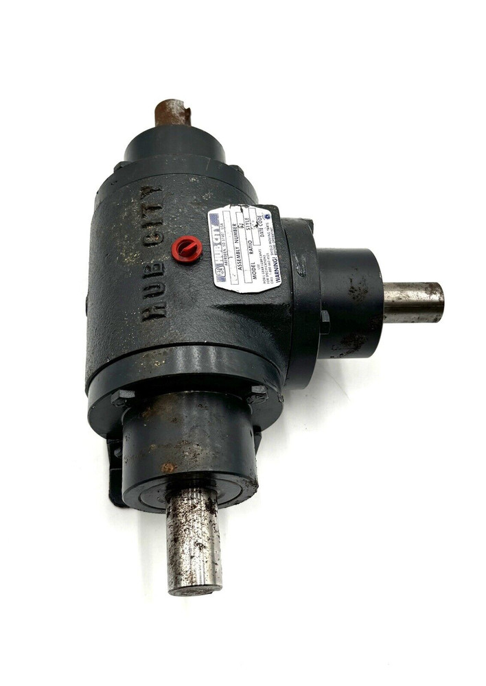 Hub City 0220-00551-011 Model 11 1.8/1 Ratio Bevel Gear Reducer