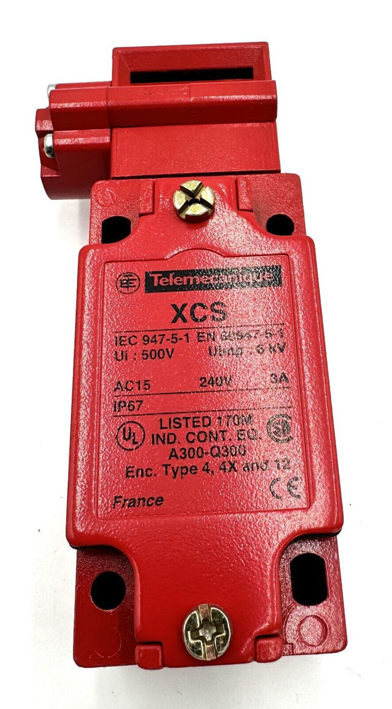 Telemecanique XCS-B703 XCSB703 Safety Interlock Switch