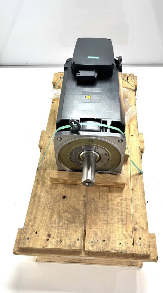 Siemens 1PH8137-1DB12-2BA1 Motor, Async, 3AC, 165NM, 6.9KW, 400RPM, KEY