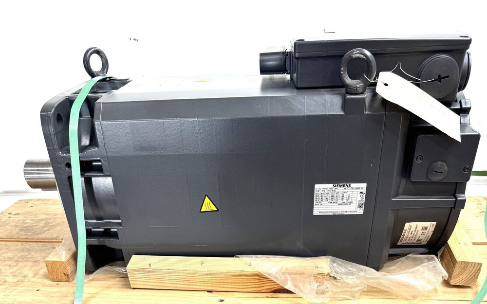 Siemens 1PH8137-1DB12-2BA1 Motor, Async, 3AC, 165NM, 6.9KW, 400RPM, KEY