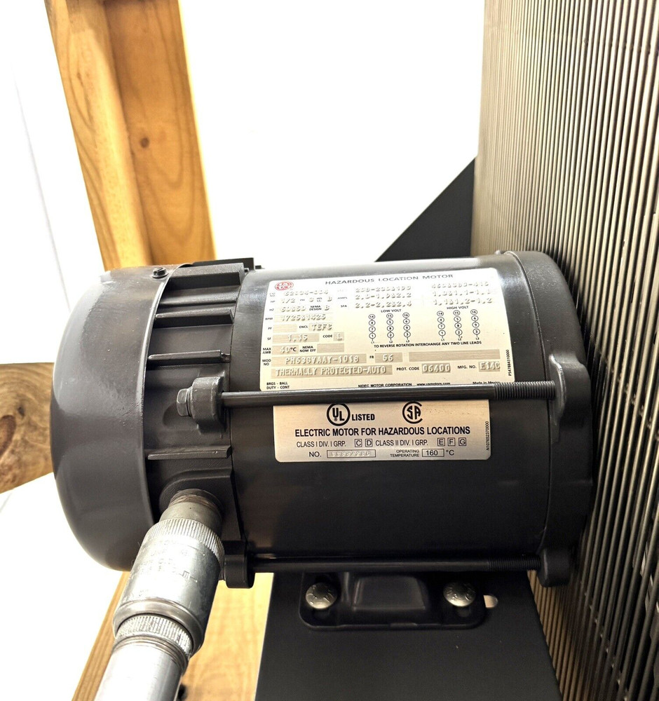 HLA20-480360-25.0-24 AIR HEATER FOR HAZARDOUS LOCATIONS + EPETD85 THERMOSTAT + HLHM MOUNTING BRACKET KIT