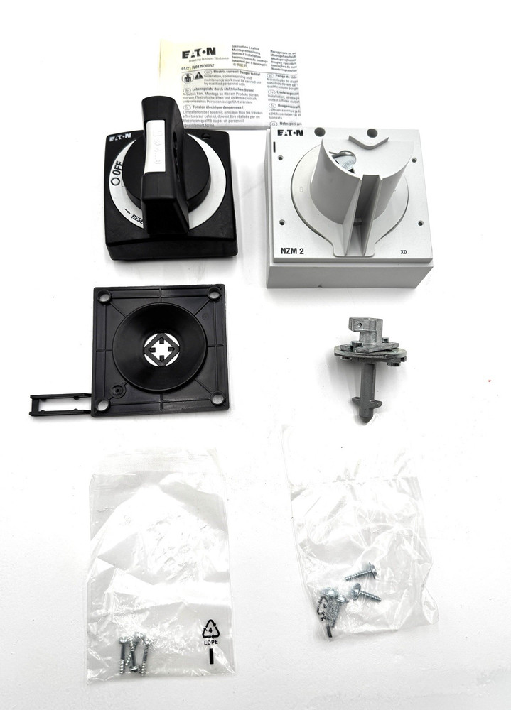 Eaton NZM2-XTVD-NA Door Coupling Rotary Handle Lockable