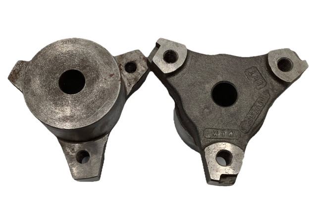 Lovejoy 22197 S-22 SAGA Doughnut Coupling Hub Cast Steel Threaded Jaws