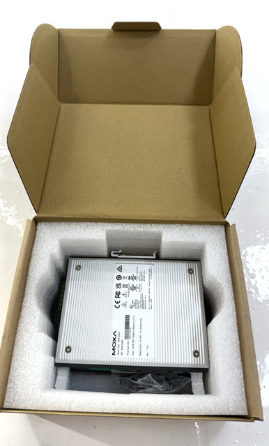MOXA EDS-308-T V2.3.0  industrial switch