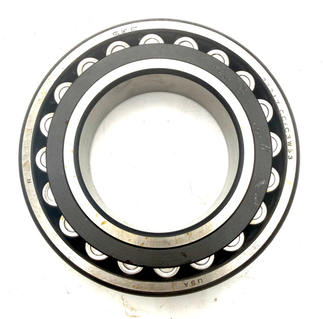 SKF 22217 CC/C3W33 Spherical roller bearing