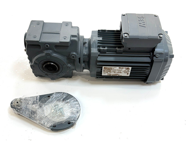 SEW-EURODRIVE SA47/T DRN80M4/TH Gearmotor