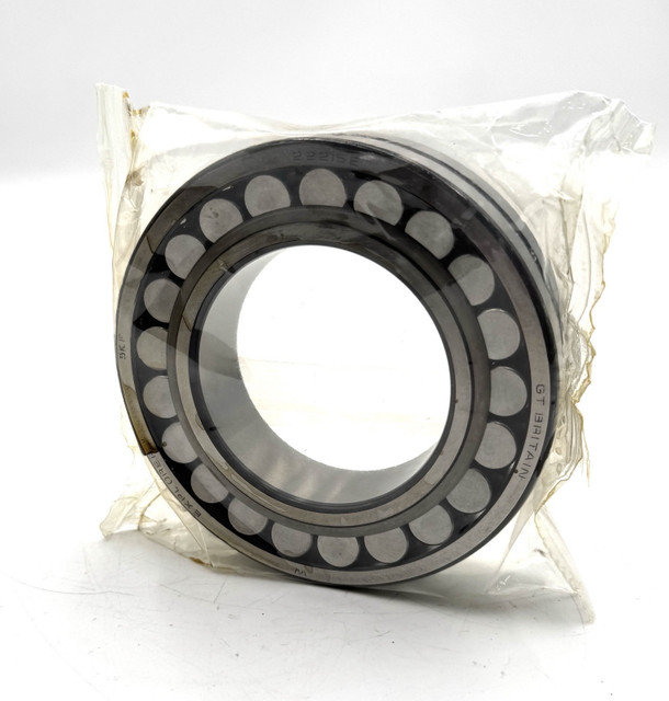 SKF 22215 E Spherical Roller Bearing with Relubrication Features