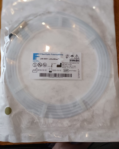 LithoWise™ Holmium Laser Fiber, SMA 905 Connector, 2.5m, 550µm Core – Box of 10