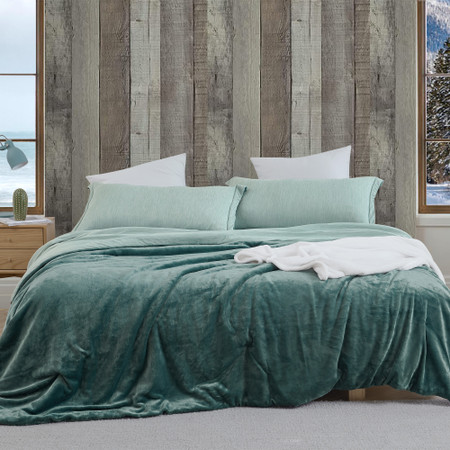 Some Like it Hot - Some Like it Cold - Coma Inducer® Oversized King Comforter - Refreshing Green