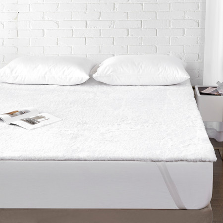 Chunky Bunny - Coma Inducer® Queen Bed Topper - White