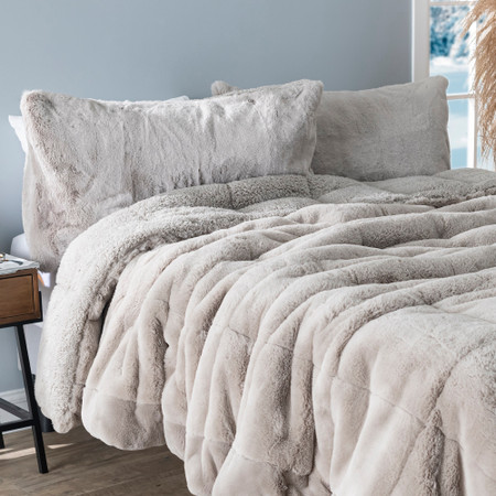 Legendary Chunky Bunny - Coma Inducer® Oversized King Comforter - USA Filled - Nashville Nights