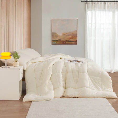 Caught A Cold - Coma Inducer® Oversized Full Comforter - Icicle Cream