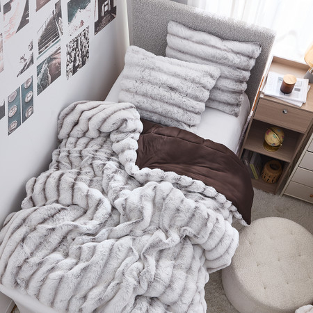 Jelly Rolls Chunky Bunny - Coma Inducer® Twin XL Comforter - Frosted Espresso