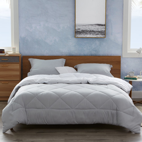 Glacier Gray/White Full Comforter - Oversized Full XL Bedding