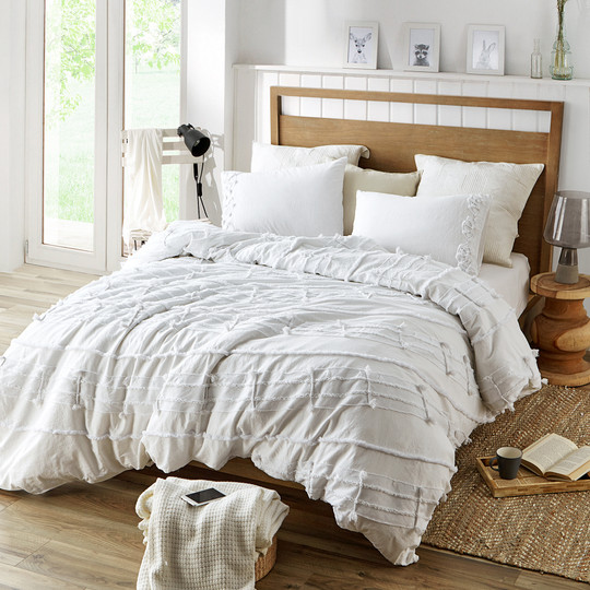 Extra Soft Cotton Oversized King Duvet Cover with Stylish White Color and  Textured Detailing